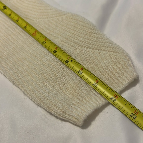 LN ANTHROPOLOGIE UNIQUE CABLE KNIT SWEATER (L) - Picture 8 of 13